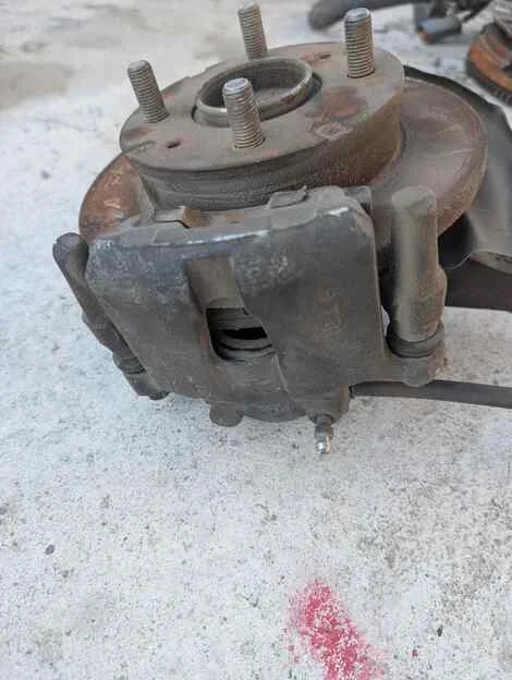 Ступица Mitsubishi Minica H42A 3G83 Прав. Перед. - миниатюра 2