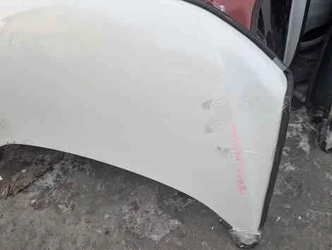 Капот Nissan Elgrand PNE52 VQ35DE - миниатюра 2