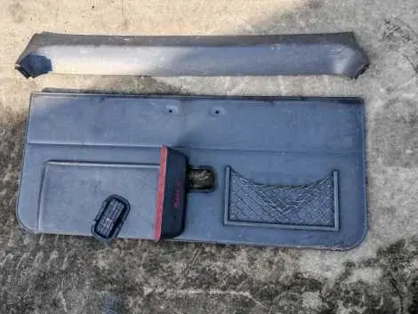 Обшивка двери багажника Toyota Land Cruiser Prado KZJ95 1KZ-TE