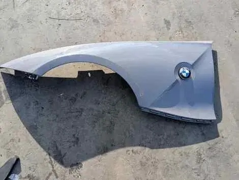 Крыло Bmw Z4 E85 M54B25 Лев. Перед.