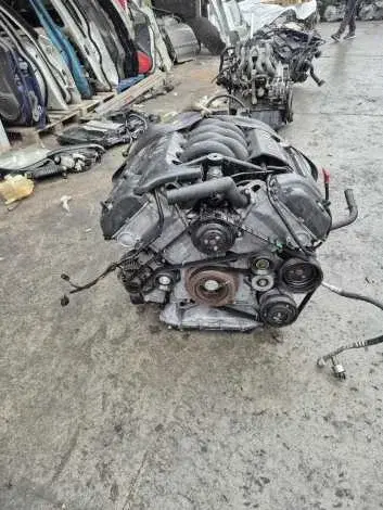 Двигатель Jaguar XJ X350 AJ-V8