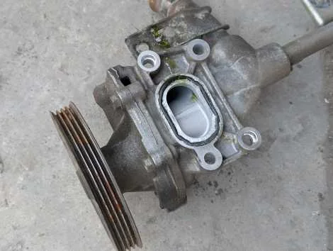Помпа Nissan Moco MG21S K6A - миниатюра 3