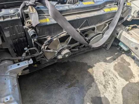 Ноускат Toyota Isis ANM10G 1AZ-FSE - миниатюра 6