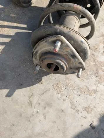 Стойка Mitsubishi Colt Z27A 4G15 Лев. Перед. - миниатюра 3