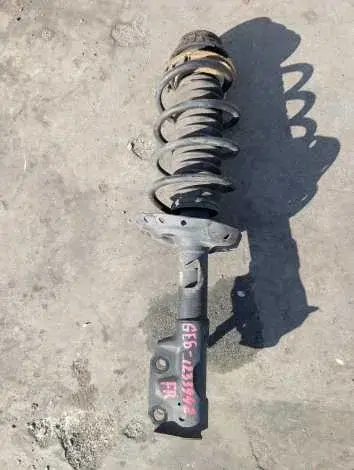 Стойка Honda Fit GE6 L13A Прав. Перед.
