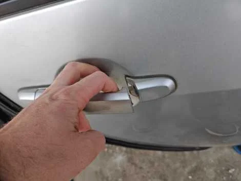 Дверь Nissan Primera TP12 QR20DE Прав. Задн. - миниатюра 2