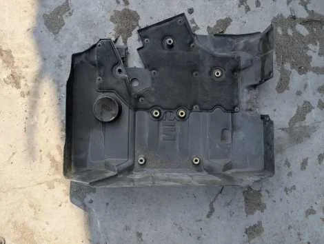 Декоративная крышка двс Nissan Cima FHY33 VQ30DET - миниатюра 2