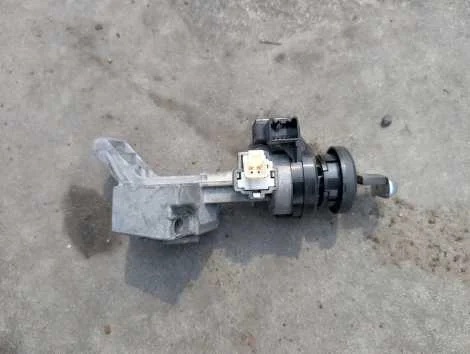 Замок зажигания Mazda Axela BL5FP ZY-VE - изображение 1