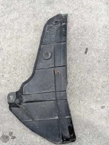 Подкрылок Toyota Wish ZGE20G 2ZR-FAE Прав. Задн. - миниатюра 2