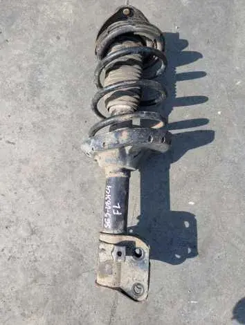 Стойка Subaru Forester SG5 EJ203 Лев. Перед.