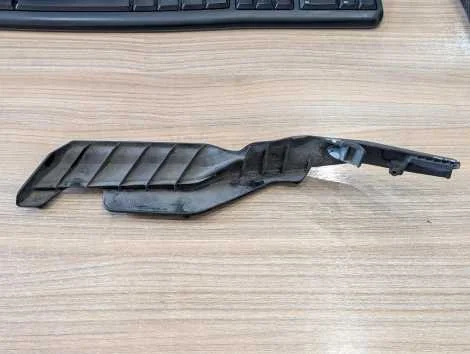 Уголок жабо Honda Vezel RU3 LEB Лев. - изображение 1