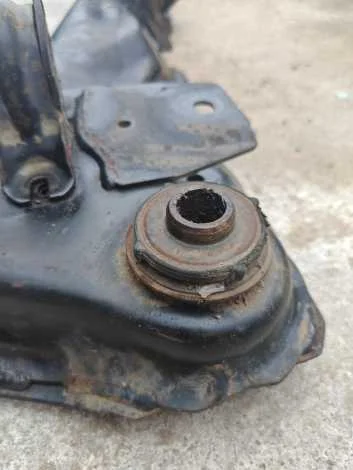 Балка под двс Nissan Serena C25 MR20DE - миниатюра 4