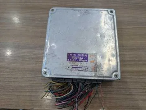 Блок efi Toyota Crown GS131 1G-E - изображение 1