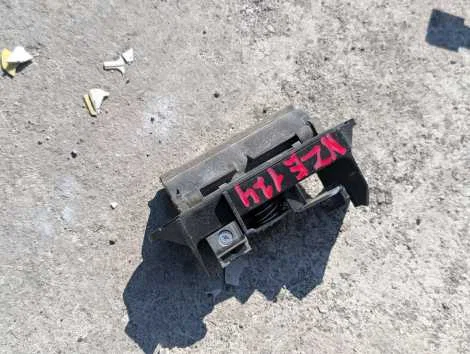 Ручка задней двери Toyota Allex NZE124 1NZ-FE Задн. - изображение 1