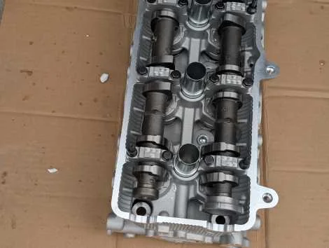 Головка блока цилиндров Suzuki Escudo TD54W J20A - миниатюра 2
