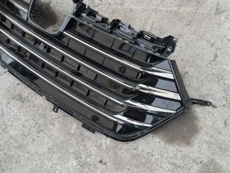 Решетка радиатора Honda Odyssey RC1 K24W - миниатюра 4