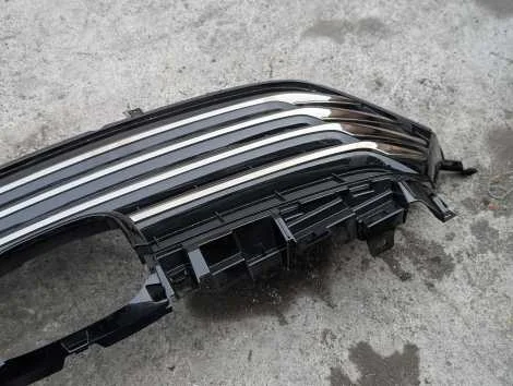 Решетка радиатора Honda Odyssey RC1 K24W - миниатюра 6