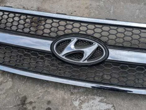 Решетка радиатора Hyundai Grand Starex TQ D4CB - миниатюра 3