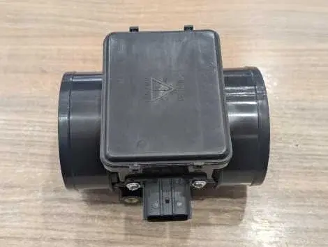 Датчик расхода воздуха Suzuki Escudo TD01W G16A