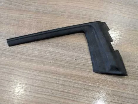 Уголок жабо Toyota Vitz KSP130 1KR-FE Лев. Перед.