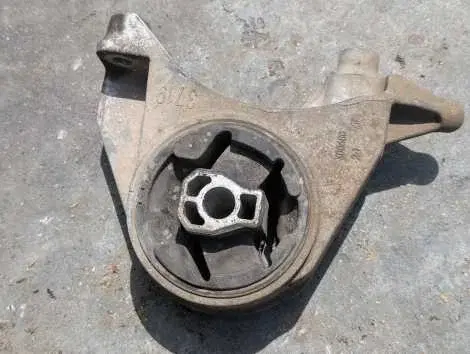 Подушка двигателя Chevrolet Captiva C140 LE5; A24XE; LE9; LEA Перед.