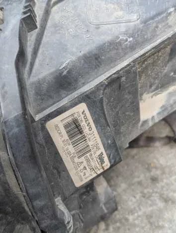 Фара Volvo XC90 C_98 B6324S Прав. Перед. - миниатюра 5