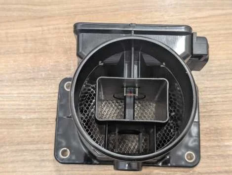 Датчик расхода воздуха Mitsubishi Airtrek CU2W 4G63 - миниатюра 4