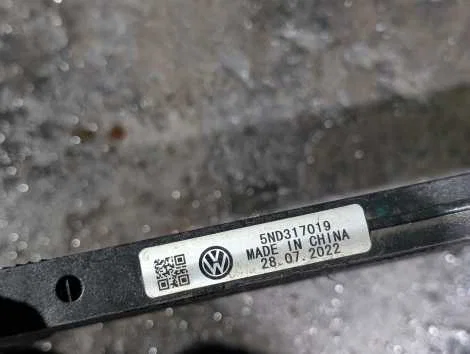 Радиатор масляный Volkswagen Tiguan 5N1, 5N2 CCZC, CAWA - миниатюра 2