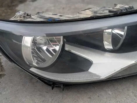 Фара Volkswagen Tiguan 5N1, 5N2 CCZC, CAWA Прав. Перед. - миниатюра 3