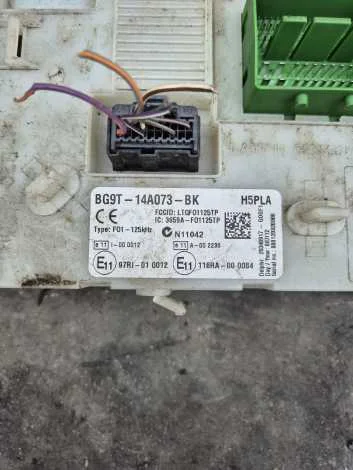 Блок предохранителей Ford Mondeo BG SEBA - миниатюра 2