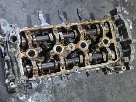 Головка блока цилиндров Nissan Qashqai J10 MR20DE - миниатюра 2