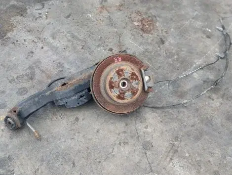 Ступица Nissan Serena CNC25 MR20DE Прав. Задн.