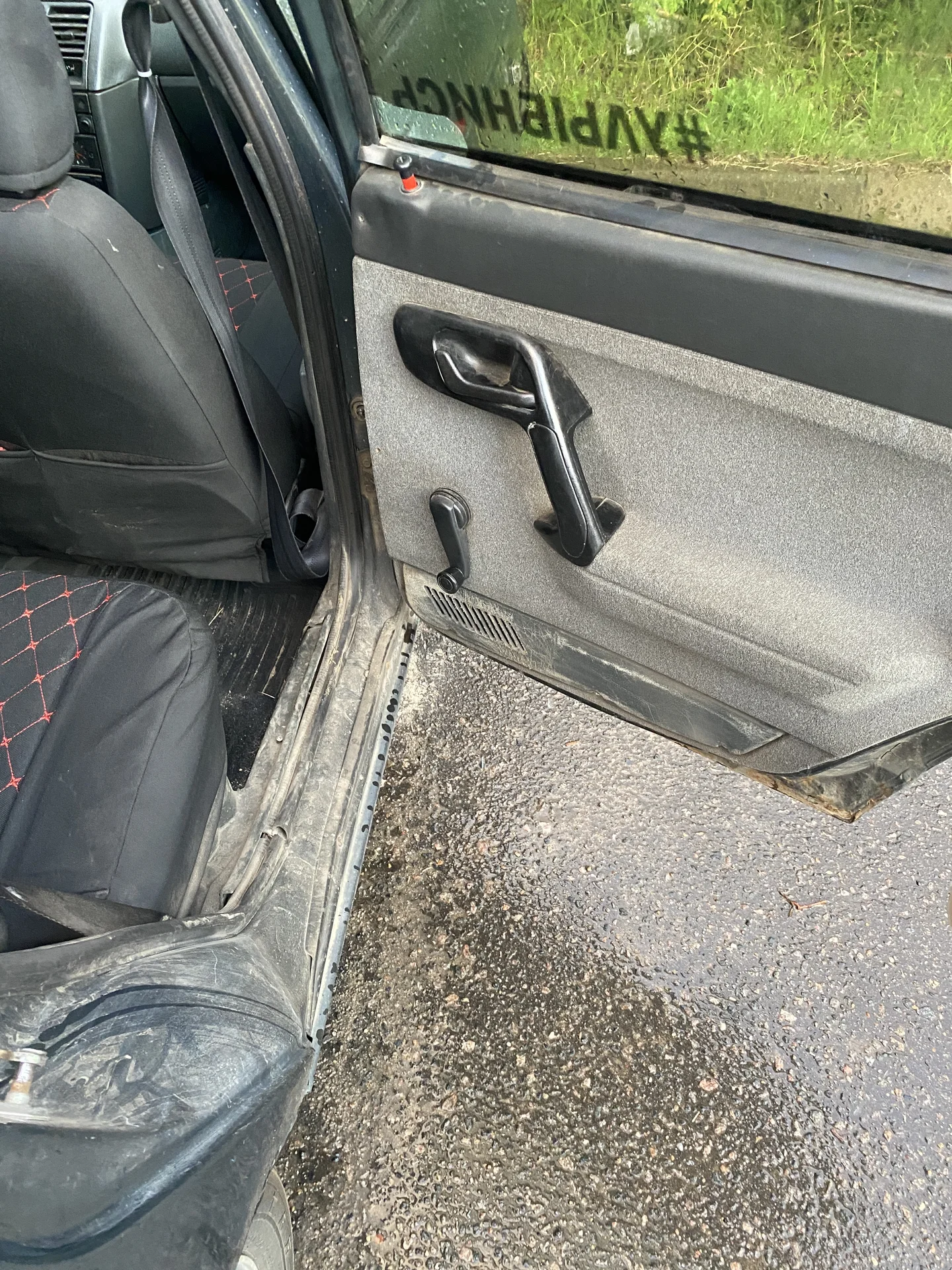 автомобиль лада ваз 2112 - миниатюра 7