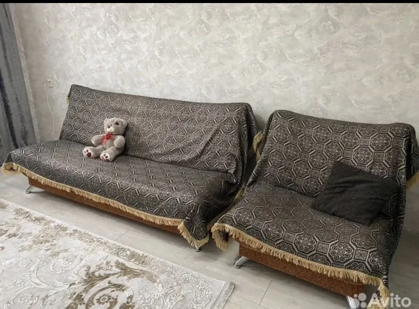 Диван с креслом бу - изображение 1