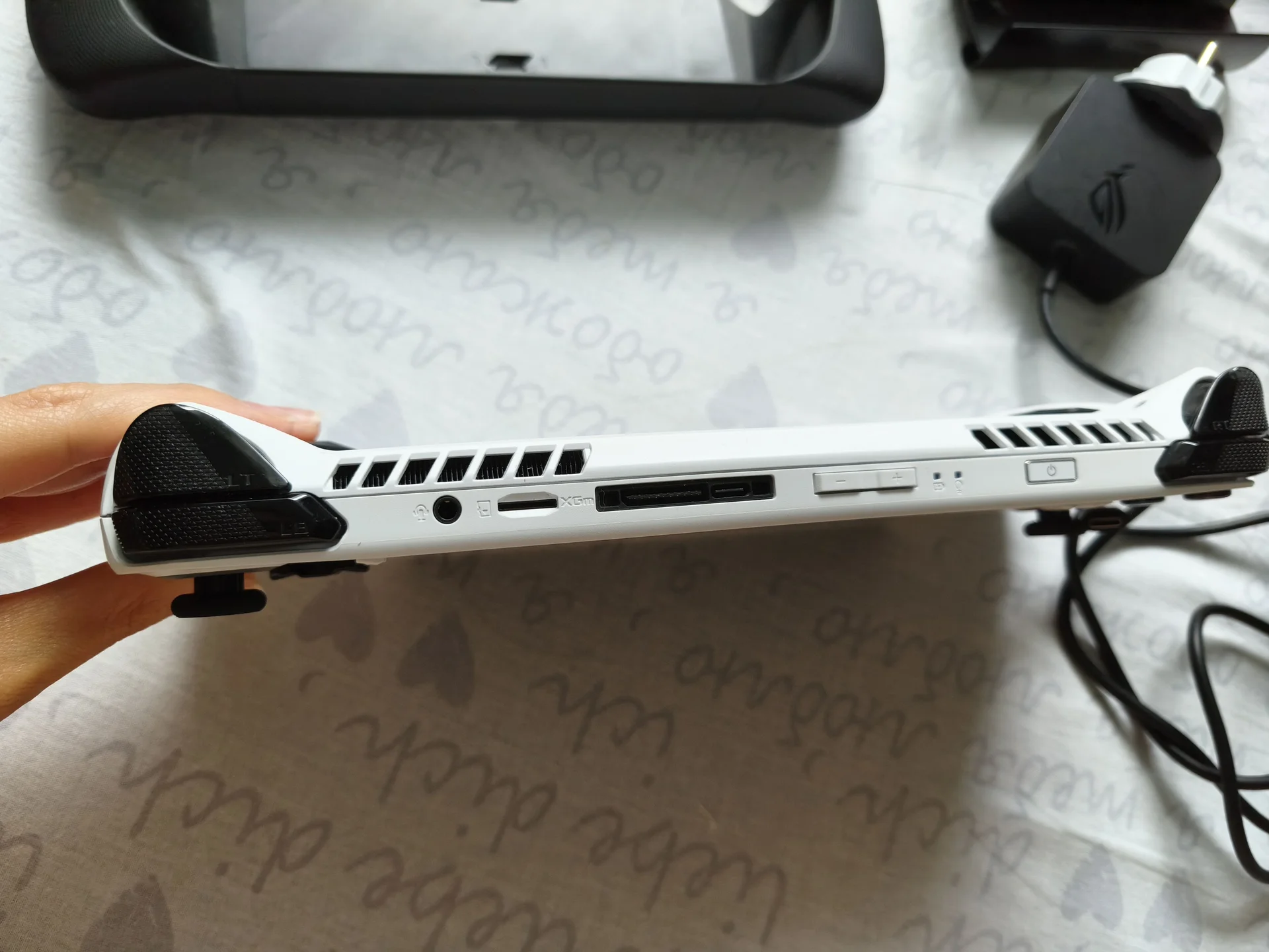 Asus rog ally z1 extreme 512 gb - миниатюра 3