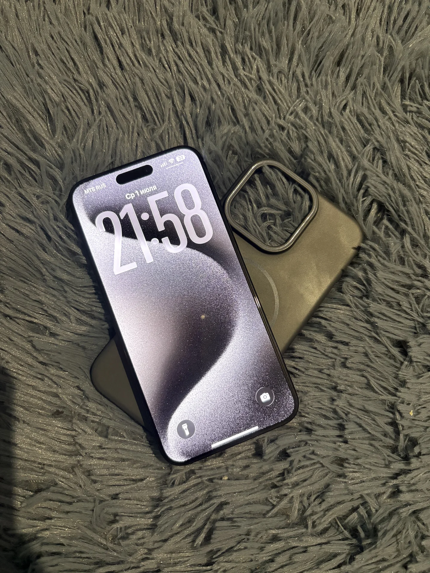iPhone 15 pro max 256 esim - миниатюра 2