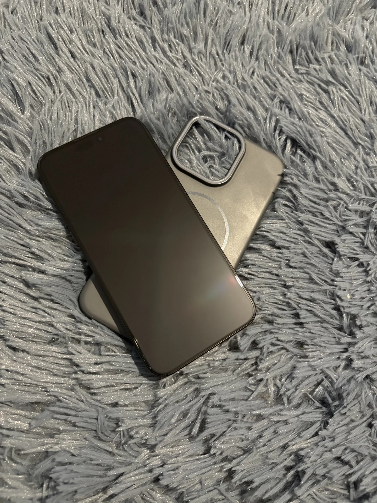iPhone 15 pro max 256 esim - миниатюра 3
