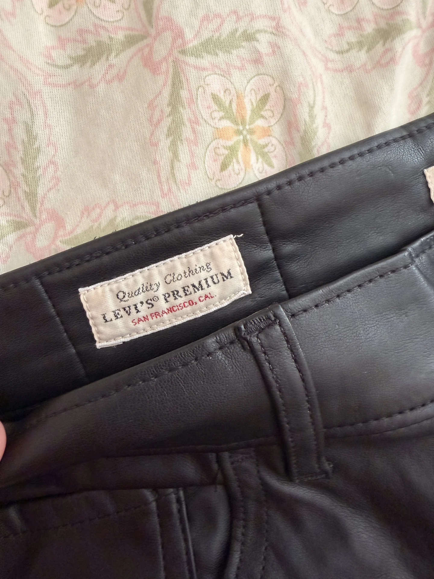 Levi’s кожанные брюки - миниатюра 3