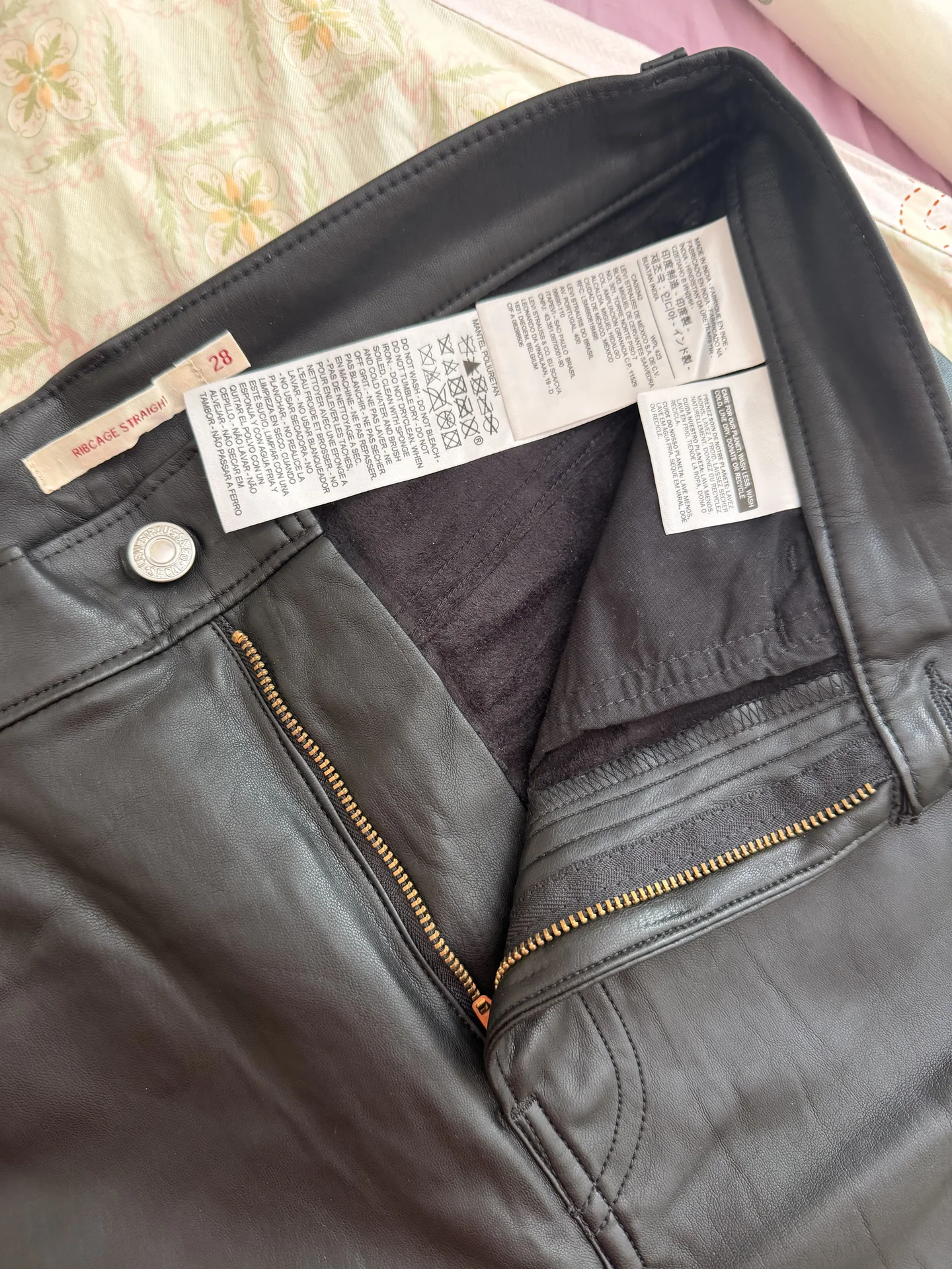 Levi’s кожанные брюки - миниатюра 4