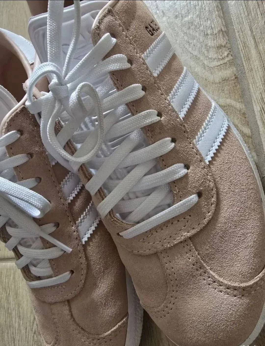 Кроссовки Adidas женские 38 размер - миниатюра 2