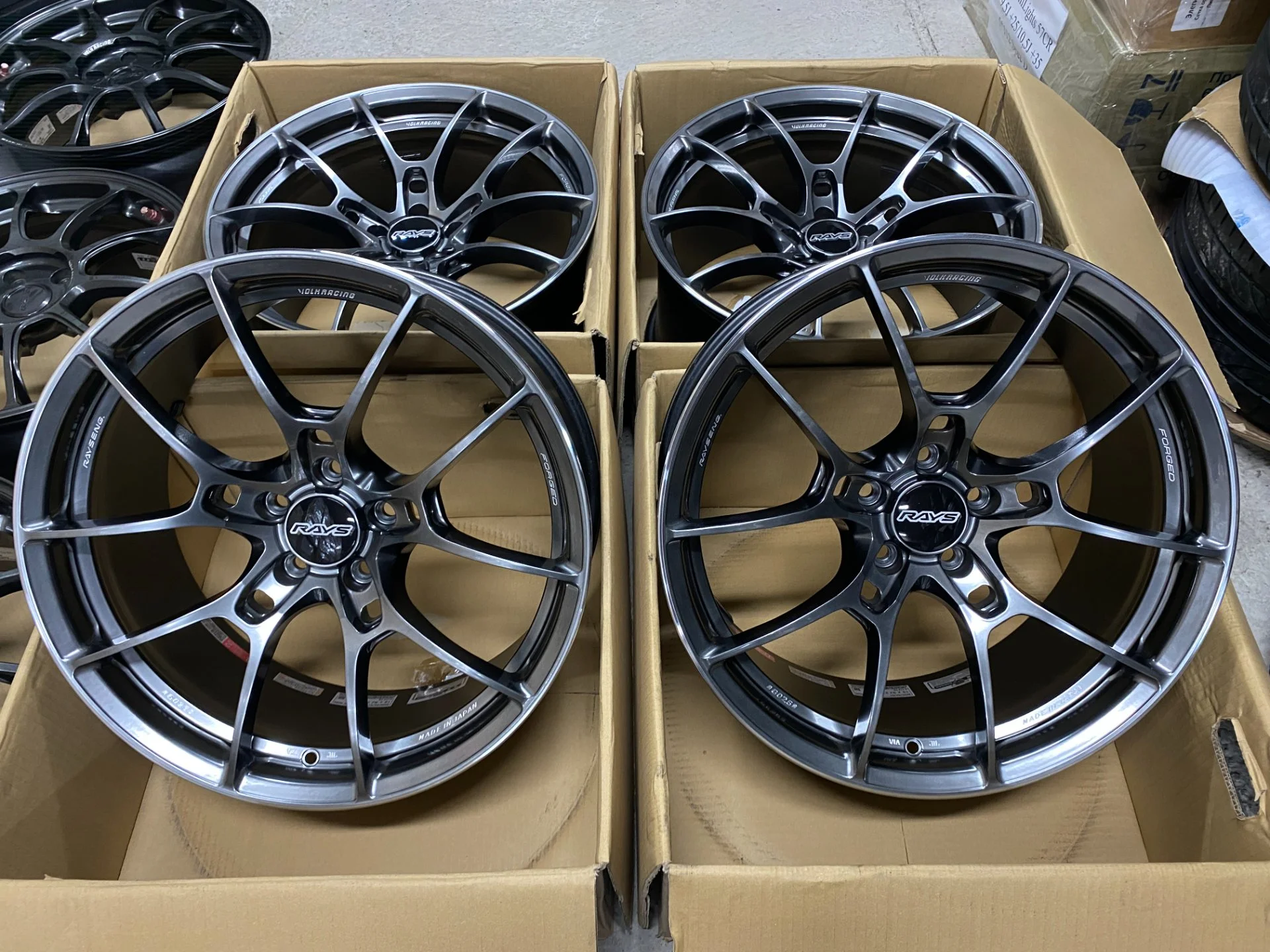 Rays Volk Racing G025 19'' 9J ET+27/10J ET+33 PCD 5*112 Face 3 & 4 FD