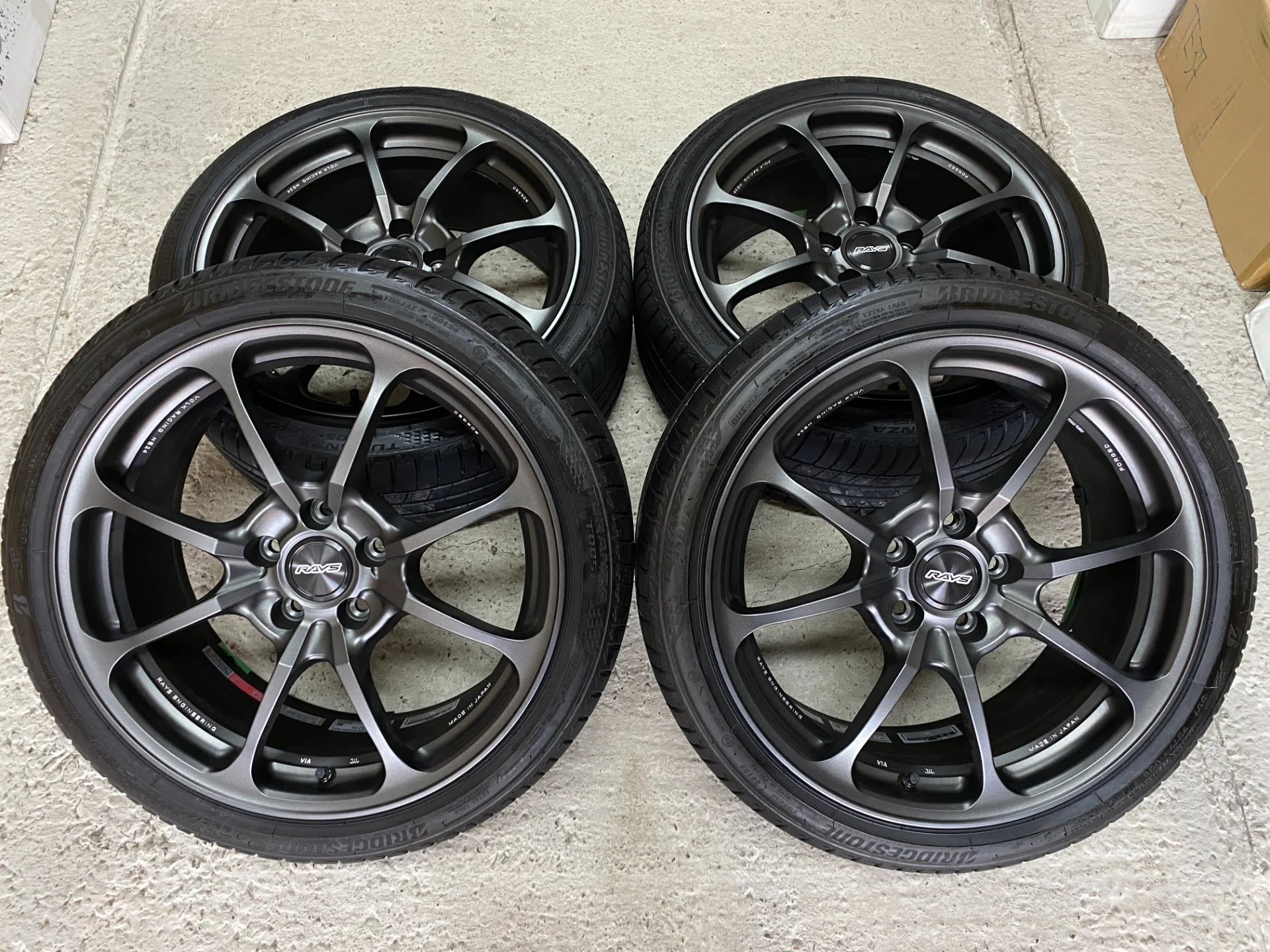 Rays Volk Racing NE24 18'' 8.5J ET+45 5*112 Face 2