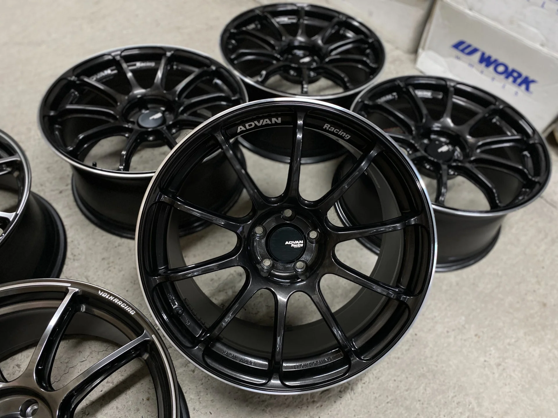 Yokohama Advan Racing RS3 RSIII 19'' 9.5J +38 5*112 GTR Face - миниатюра 6