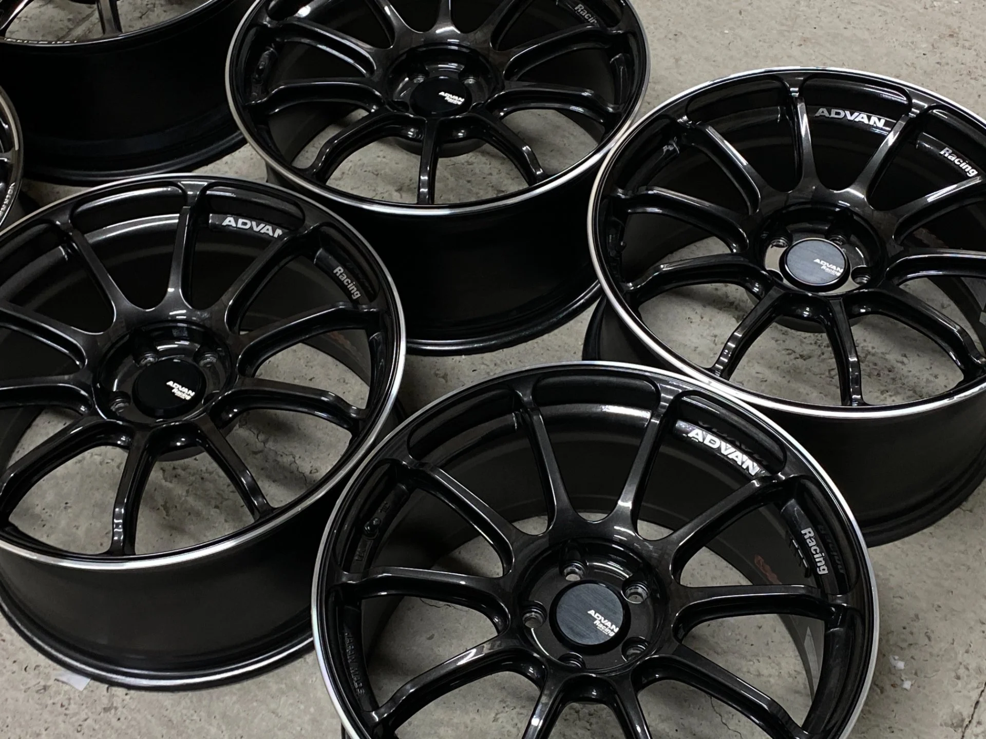 Yokohama Advan Racing RS3 RSIII 19'' 9.5J +38 5*112 GTR Face - миниатюра 9