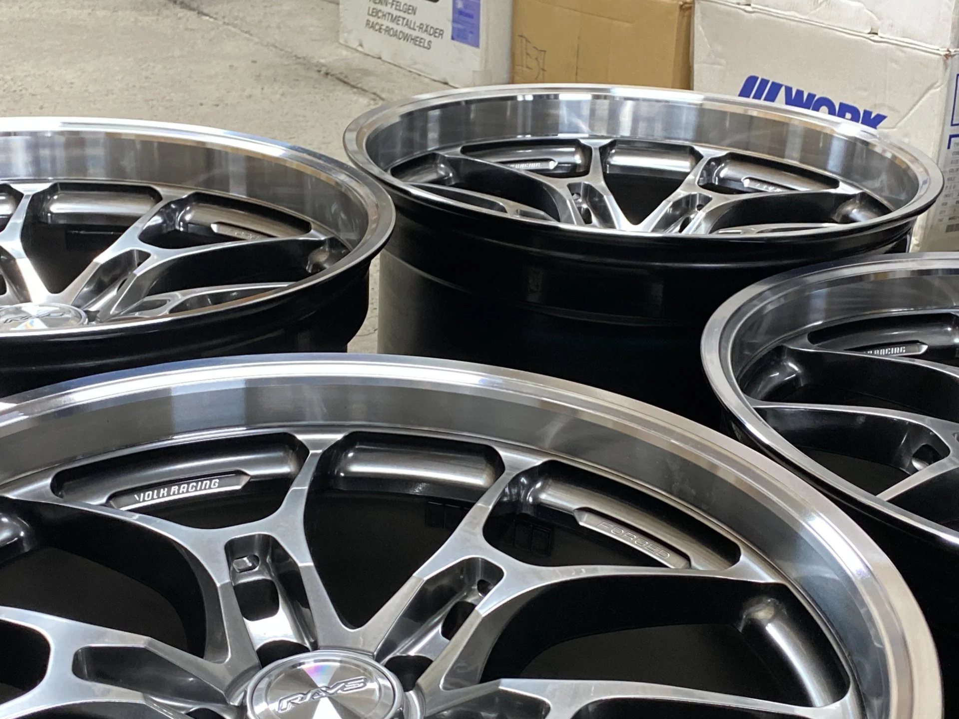 Rays Volk Racing G025LC 20'' 10J ET+15 /11J ET+15 PCD 5*112 - миниатюра 3