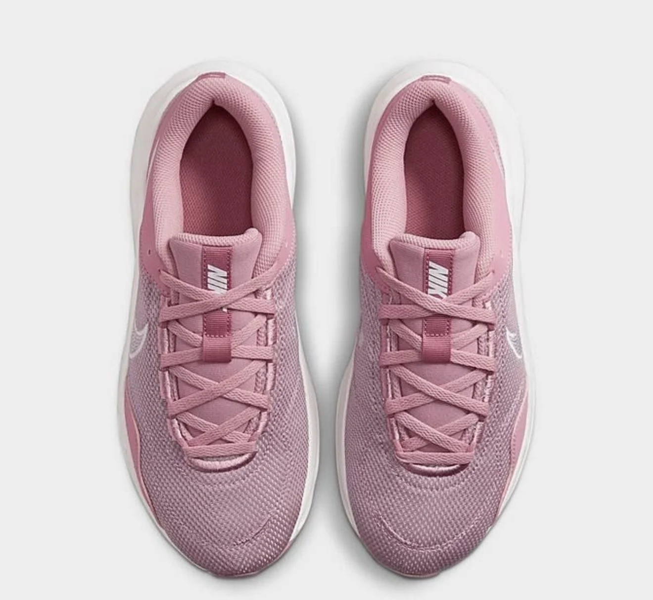 Кроссовки Nike - миниатюра 2