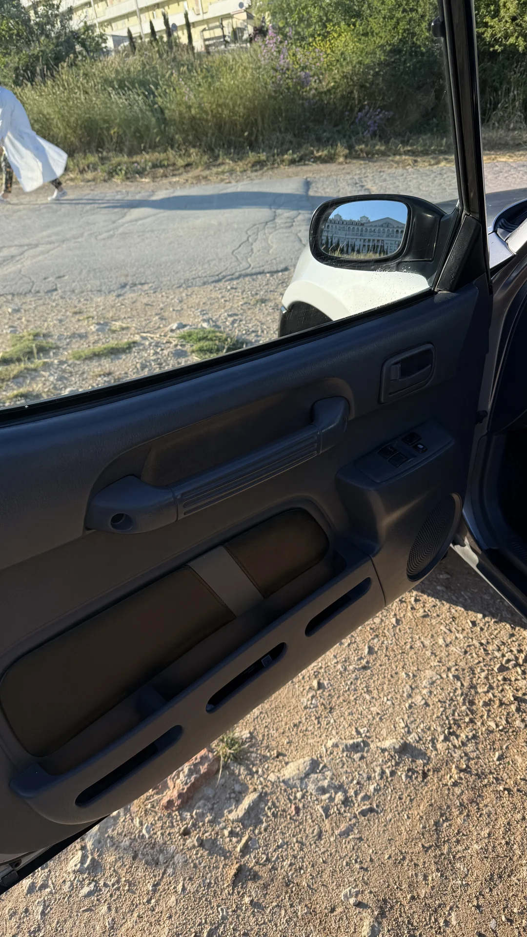 Toyota Rav 4 - миниатюра 10