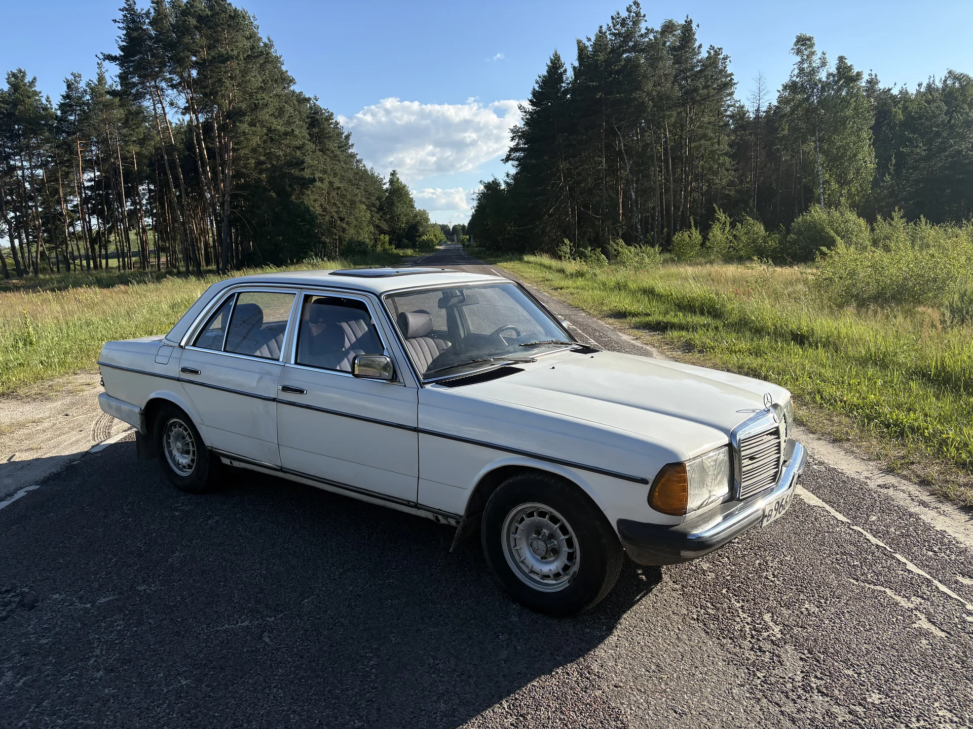 Mercedes W123 - миниатюра 4