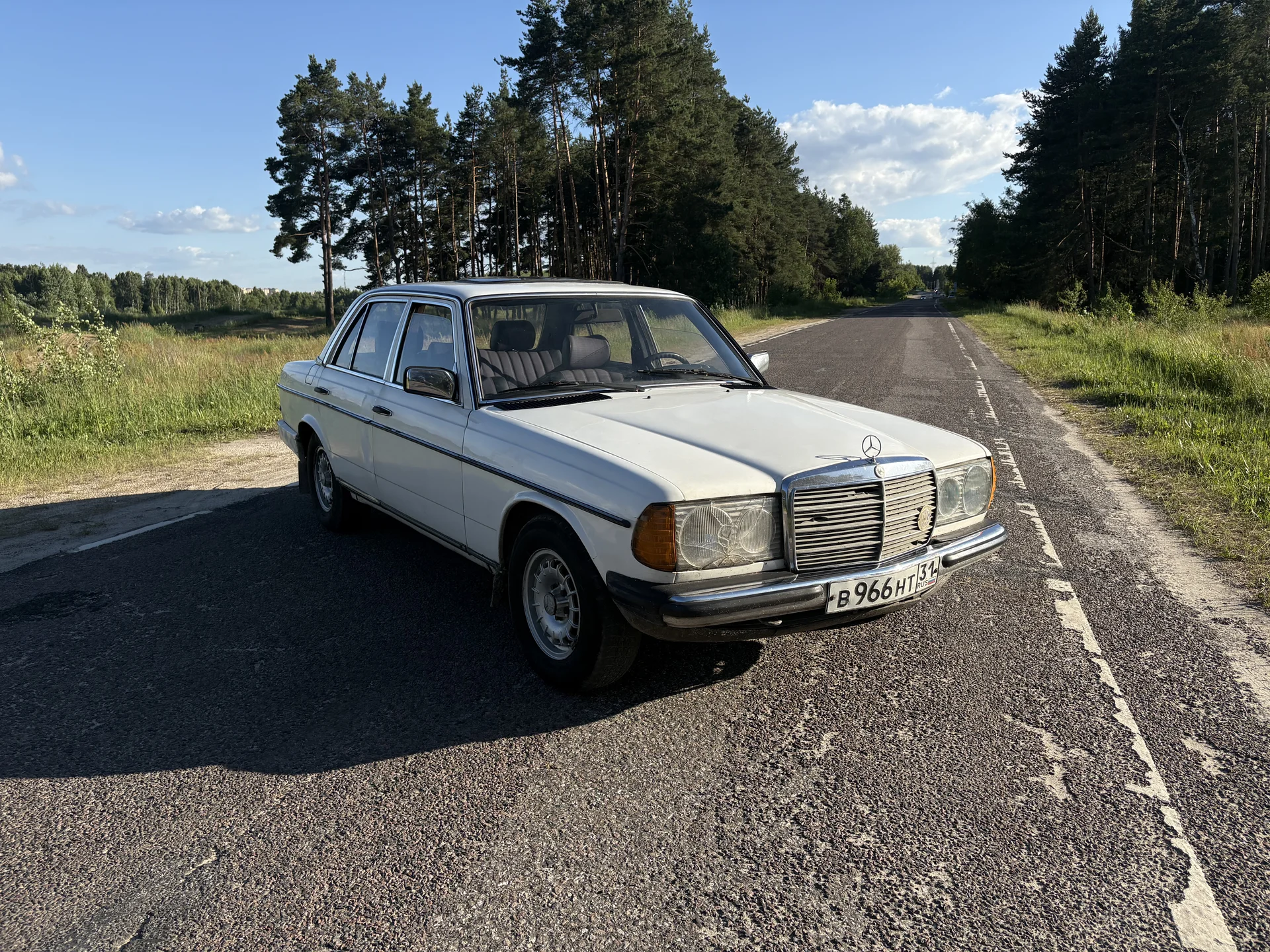 Mercedes W123 - миниатюра 5