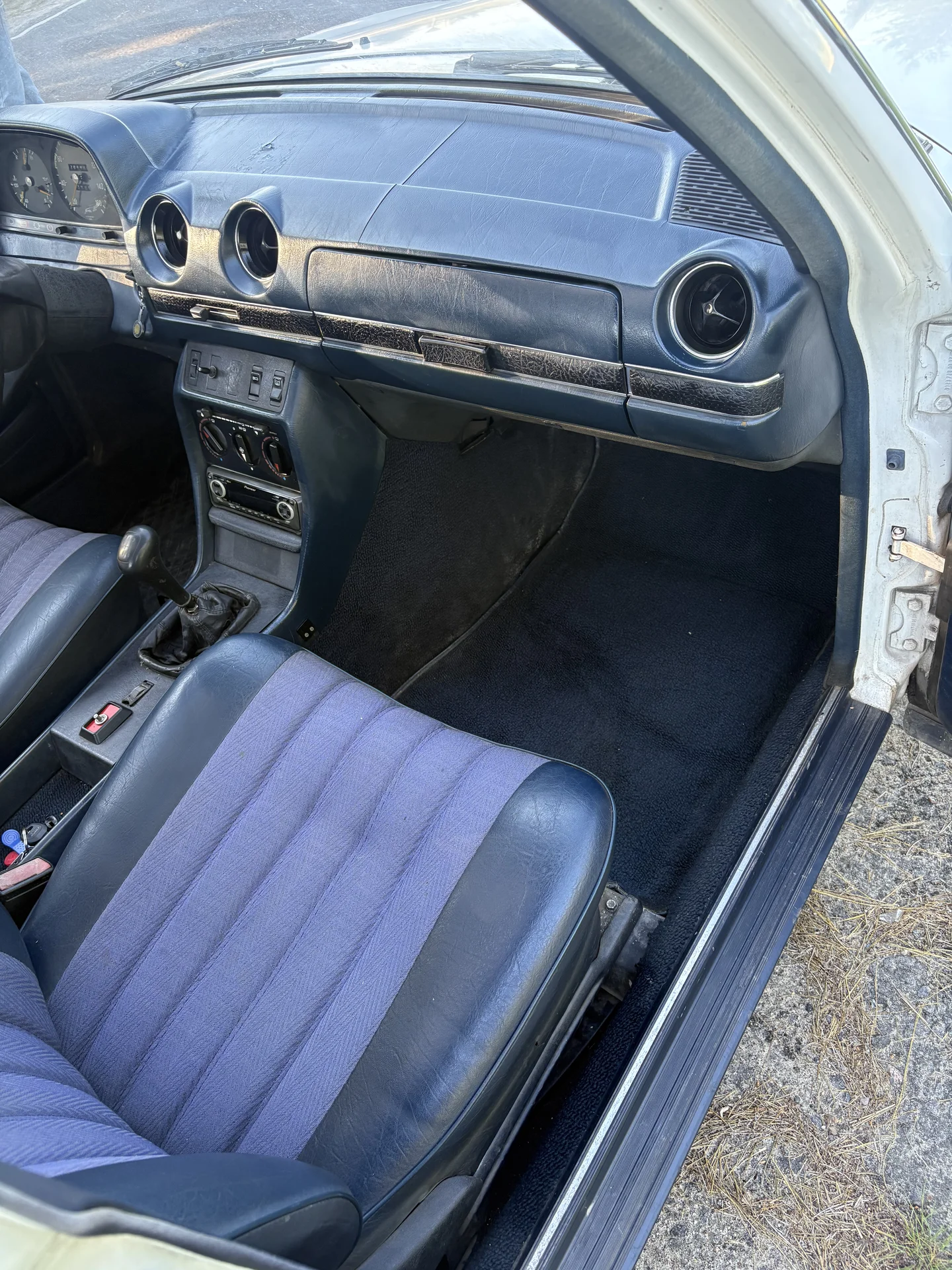 Mercedes W123 - миниатюра 12